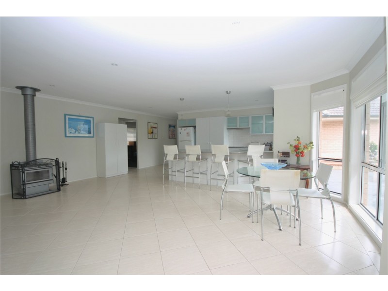 40 Hogbin Crescent, Sanctuary Point NSW 2540