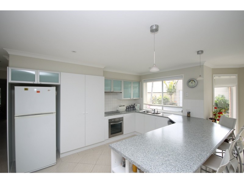 40 Hogbin Crescent, Sanctuary Point NSW 2540