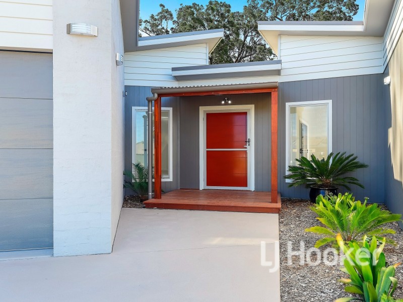 12 Wullun Close, Sanctuary Point NSW 2540