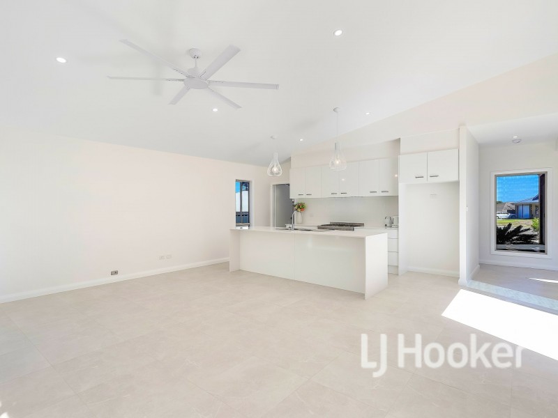 12 Wullun Close, Sanctuary Point NSW 2540