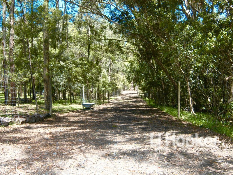 132 Jervis Bay Road, Falls Creek NSW 2540