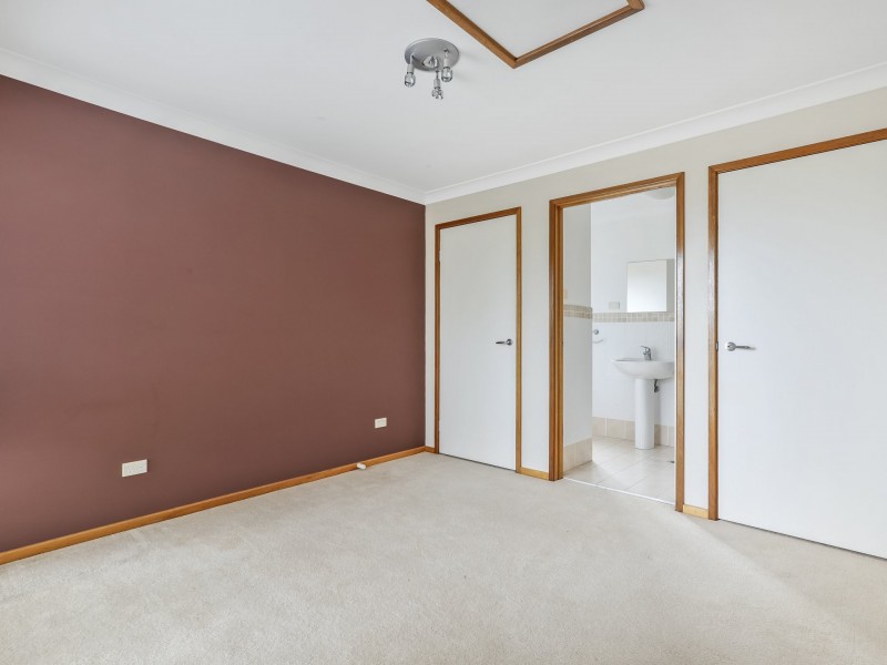 17 Turvey Crescent, St Georges Basin NSW 2540