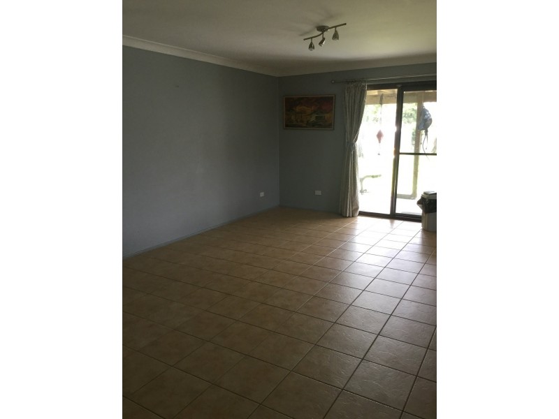 15 JUNE AVE, Basin View NSW 2540