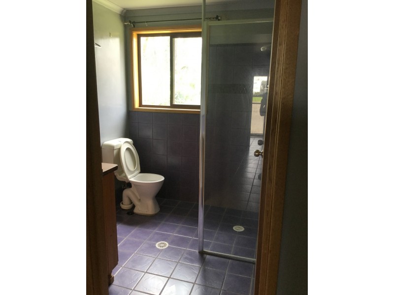 15 JUNE AVE, Basin View NSW 2540