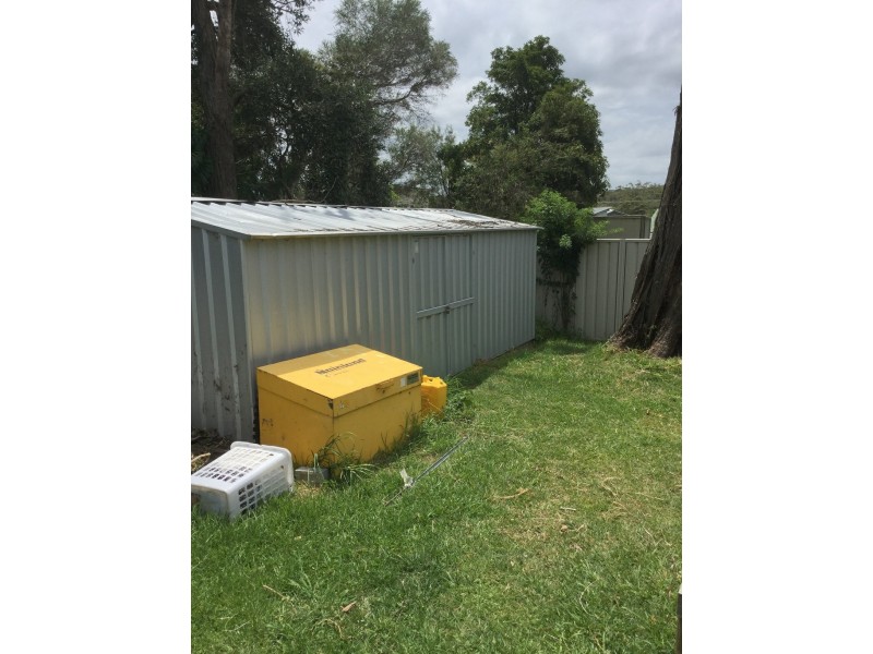 15 JUNE AVE, Basin View NSW 2540