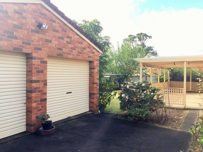 18 GIBSON CR, Sanctuary Point NSW 2540