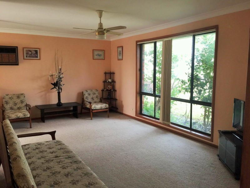 18 GIBSON CR, Sanctuary Point NSW 2540