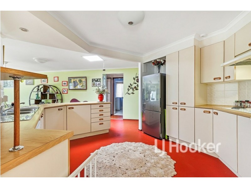 18 Claylands Drive, St Georges Basin NSW 2540