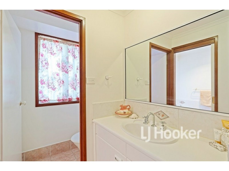 18 Claylands Drive, St Georges Basin NSW 2540