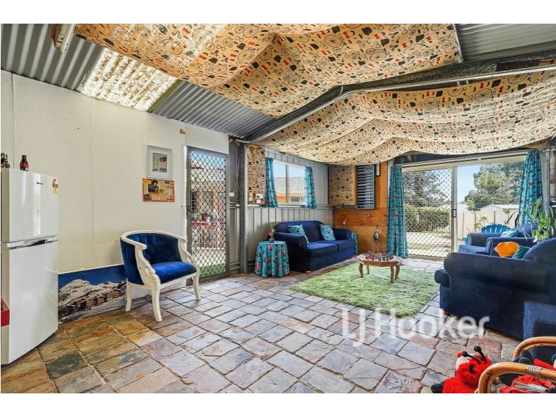 18 Claylands Drive, St Georges Basin NSW 2540