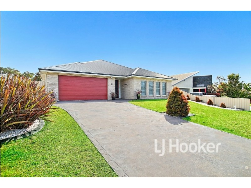 10 Capeland Avenue, Sanctuary Point NSW 2540
