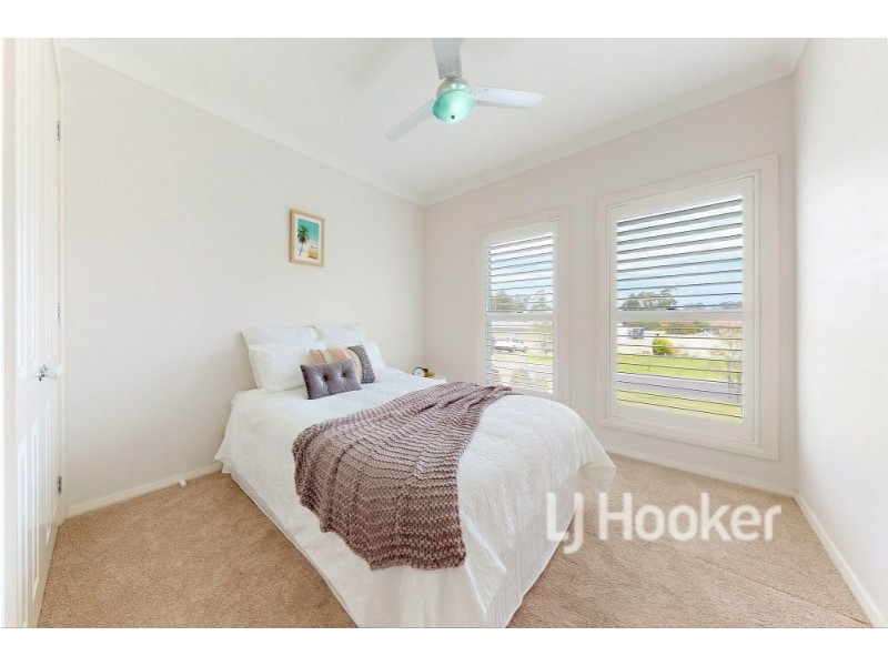 10 Capeland Avenue, Sanctuary Point NSW 2540