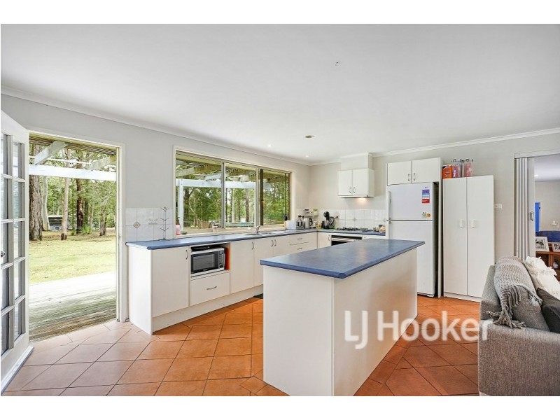63 Cambourne Road, Tomerong NSW 2540
