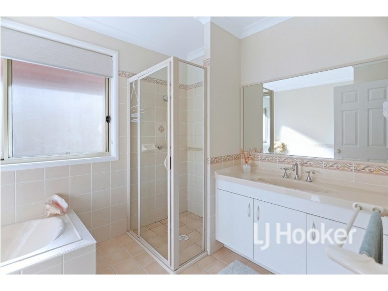 8 Keldie Close, St Georges Basin NSW 2540