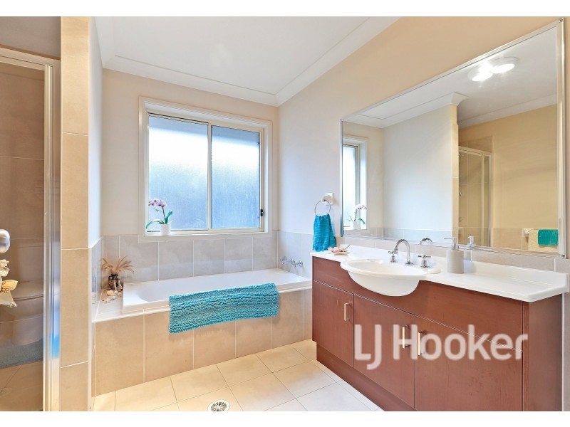 44 Coaster Circuit, Vincentia NSW 2540