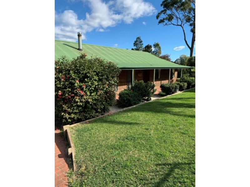14 Moroney Avenue, St Georges Basin NSW 2540