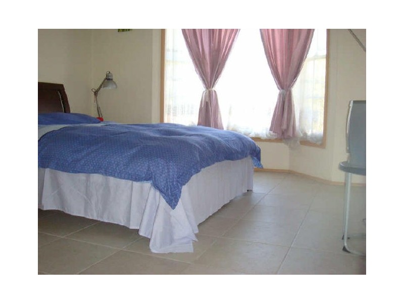 8 Sussex Place, Seven Hills NSW 2147