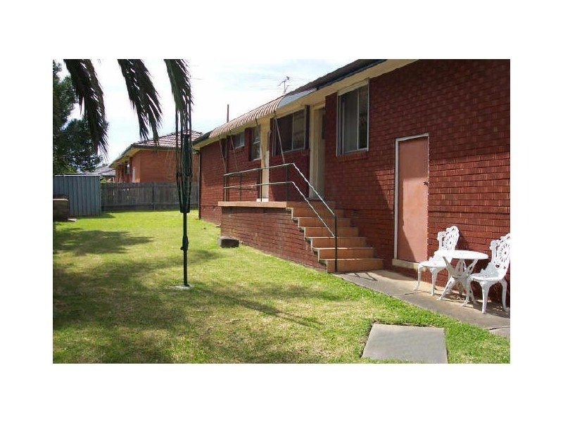 18 Roger Place, Blacktown NSW 2148