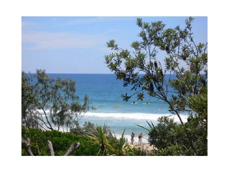 5 Wilson Ave, Dicky Beach QLD 4551