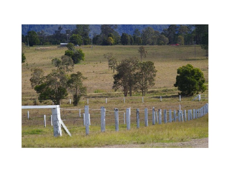 890 Kilcoy-Beerwah Road, Woodford QLD 4514