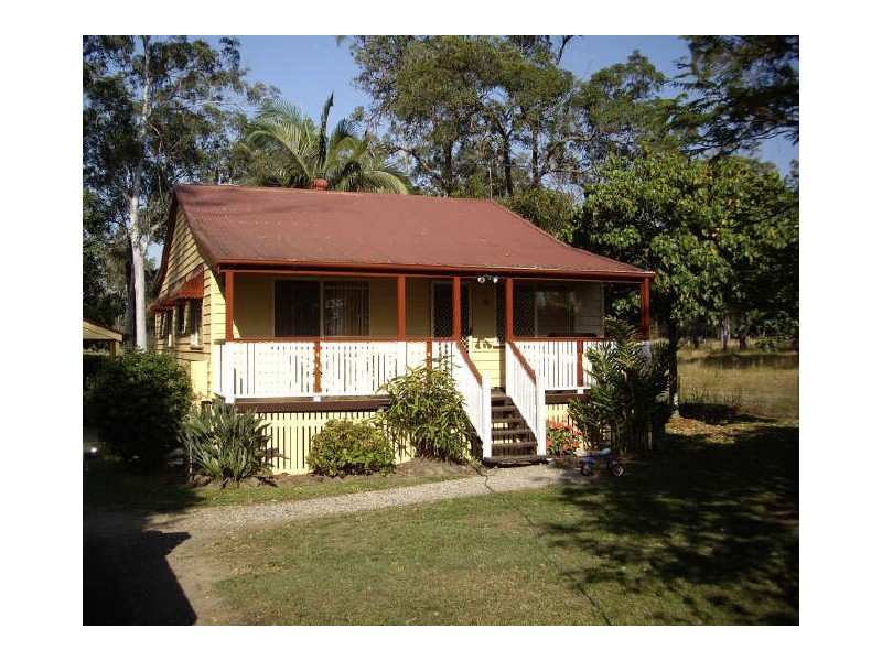 156 Boden Rd, Elimbah QLD 4516