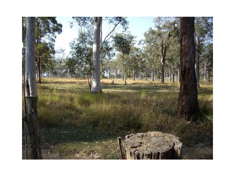 156 Boden Rd, Elimbah QLD 4516