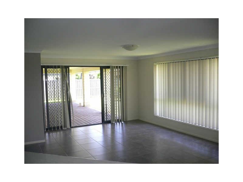 16 Briggs Drive, Caboolture QLD 4510