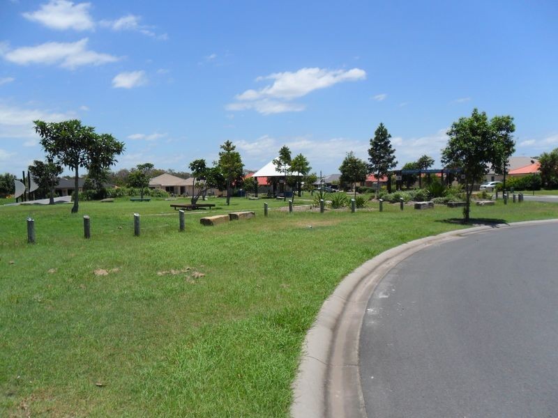 Sandstone Point QLD 4511