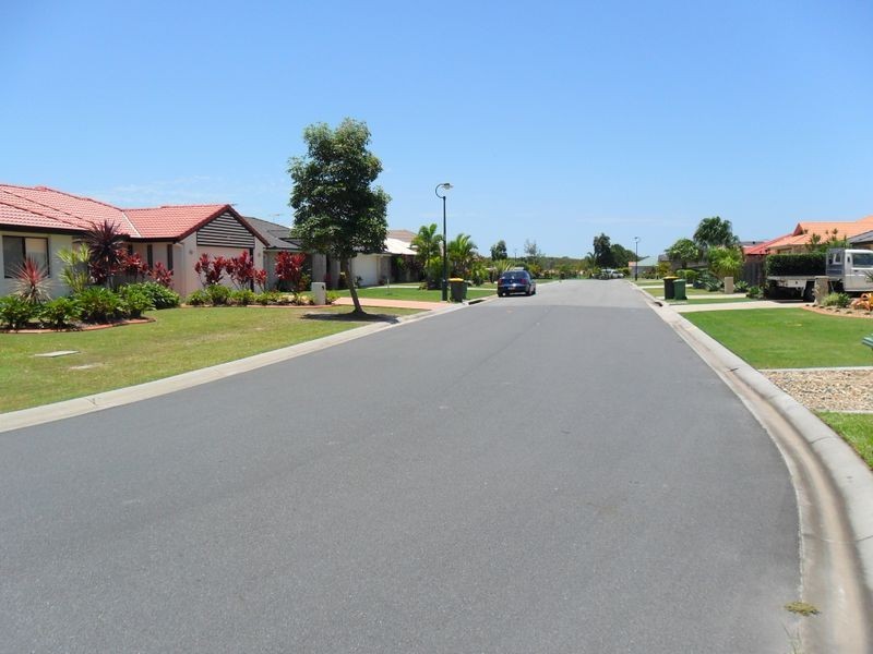 Sandstone Point QLD 4511