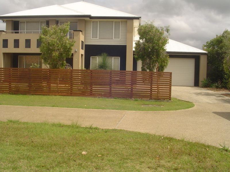 2 Whiteoak Pl, Caboolture QLD 4510