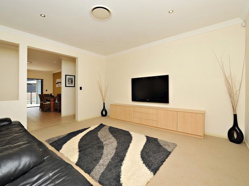 78 Wattlebird Drive, Elimbah QLD 4516