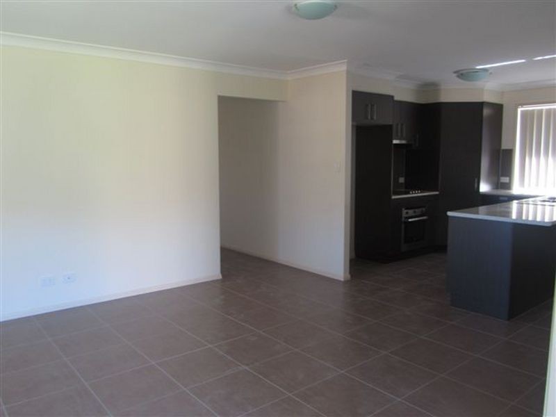 4 Kalungi Crt, Morayfield QLD 4506
