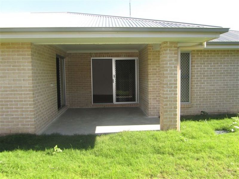 4 Kalungi Crt, Morayfield QLD 4506