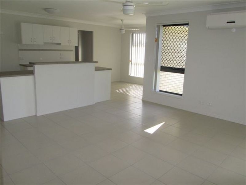 22 Citronella St, Morayfield QLD 4506