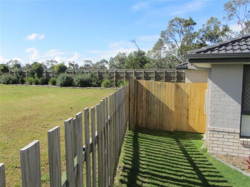 22 Citronella St, Morayfield QLD 4506