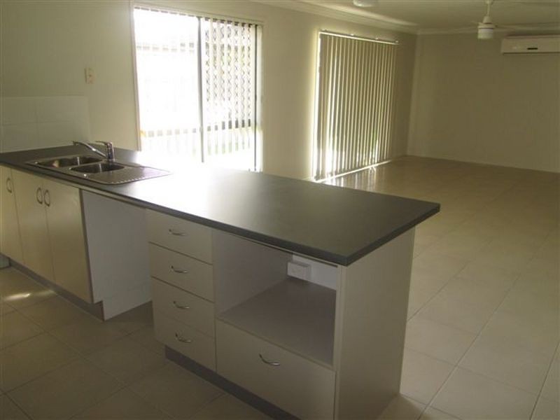 48 Acemia Dr, Morayfield QLD 4506