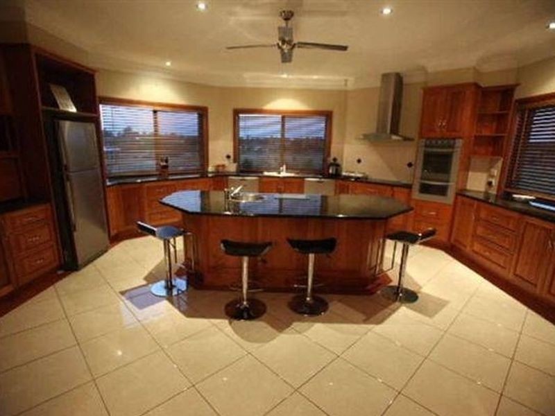 136 Mansfield Rd, Elimbah QLD 4516