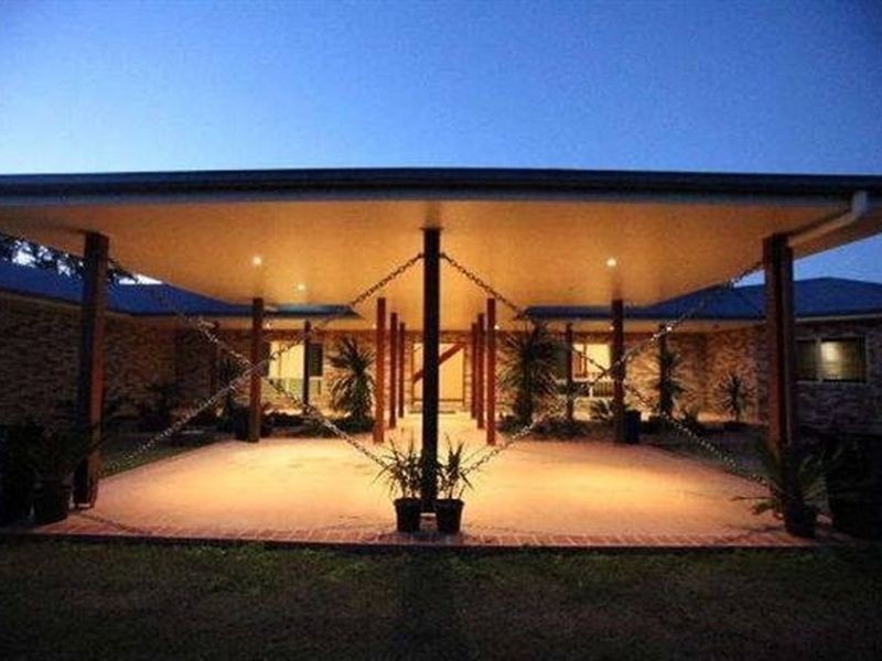 136 Mansfield Rd, Elimbah QLD 4516