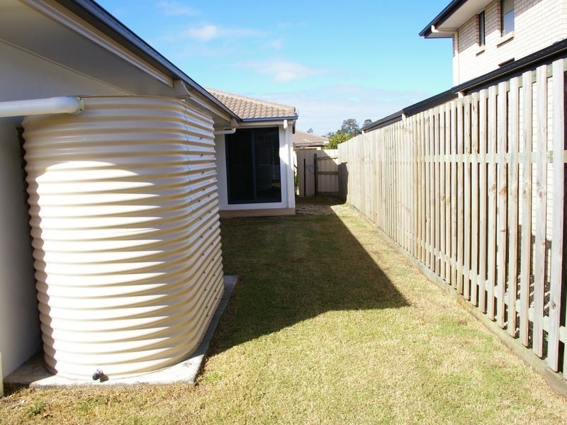 16 Hollywood Ave, Bellmere QLD 4510