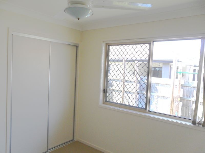 4 Tobruk Cl, Caboolture South QLD 4510