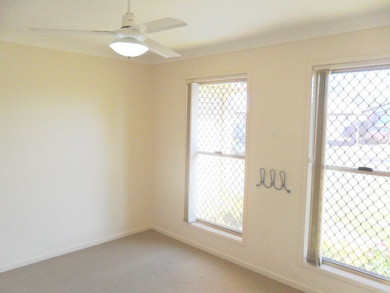 4 Tobruk Cl, Caboolture South QLD 4510