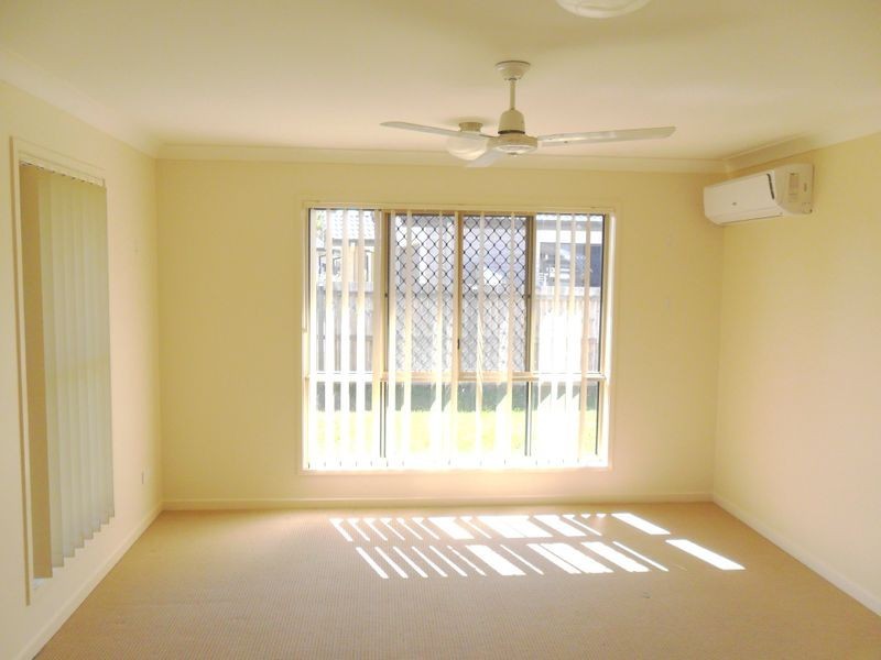 4 Tobruk Cl, Caboolture South QLD 4510