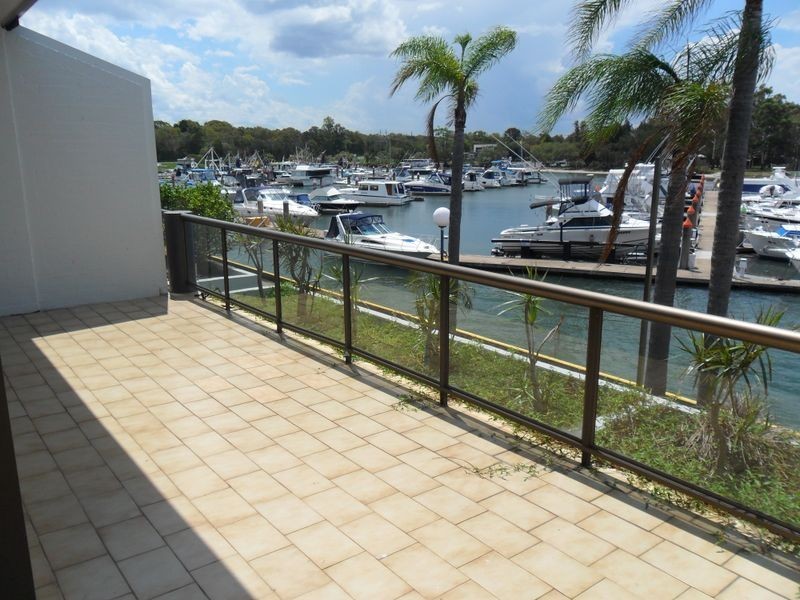 4/24 Spinnaker Dr, Sandstone Point QLD 4511