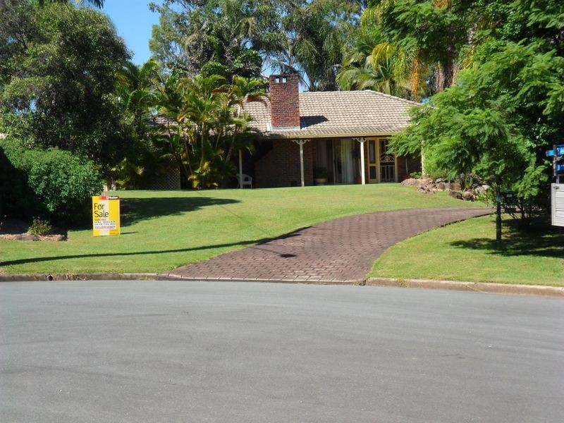 8 Michel Ct, Petrie QLD 4502