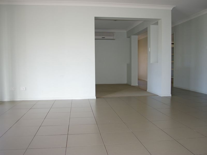 3 Damber Close, Morayfield QLD 4506