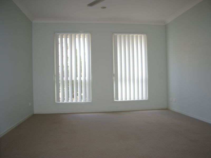 3 Damber Close, Morayfield QLD 4506