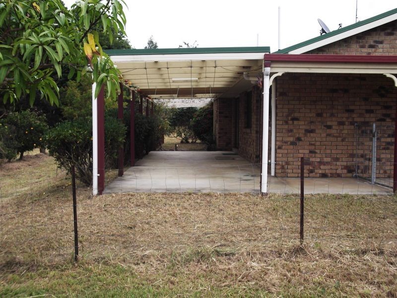 26 Mackney Rd, Upper Caboolture QLD 4510