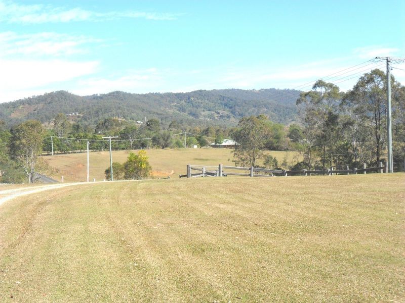 58 Hampton Rd, Rocksberg QLD 4510