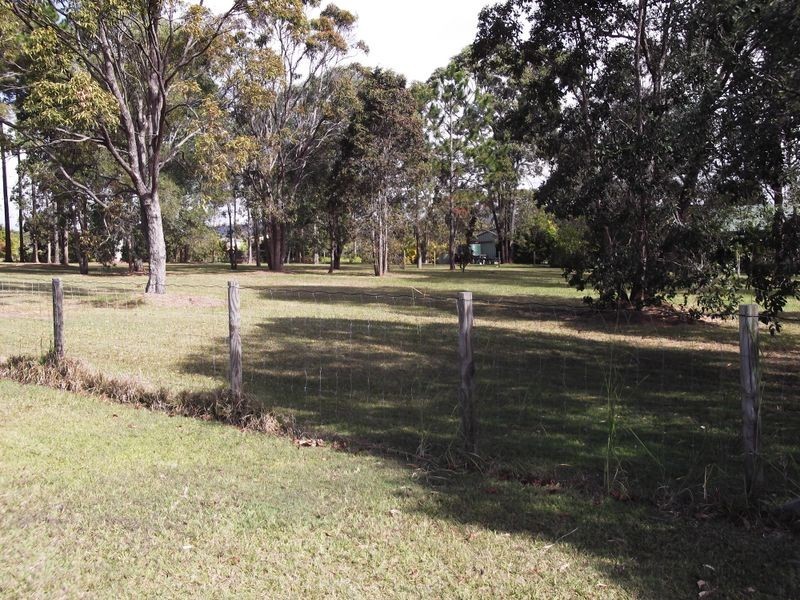 2 Cnr Morrisby St & Mackney Rd, Upper Caboolture QLD 4510