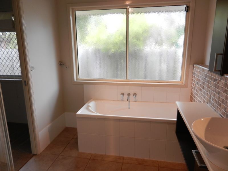 6 Sellens Ct, Ningi QLD 4511